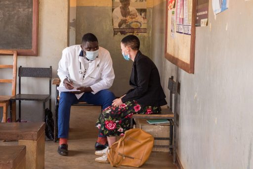 Formar a profesionales de la salud mejora la calidad de vida de las personas con albinismo